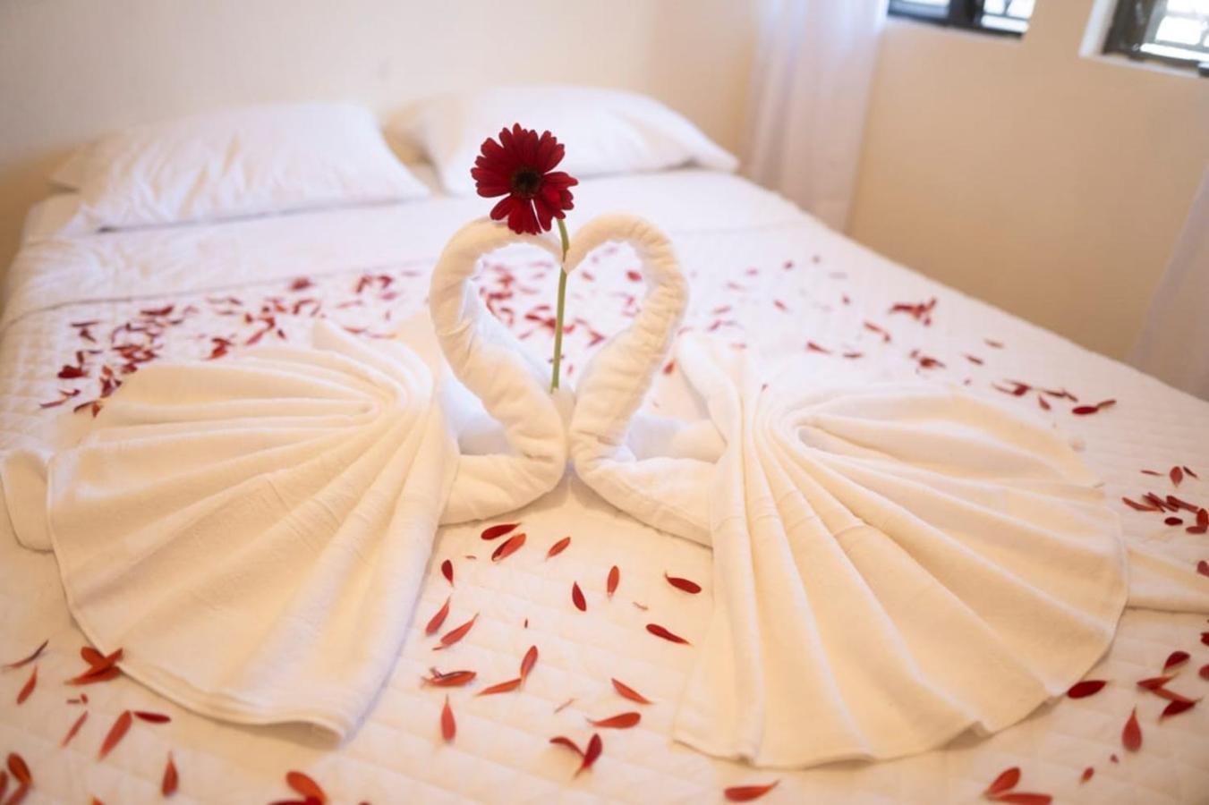 Hotel Los Manantiales Panajachel Eksteriør bilde