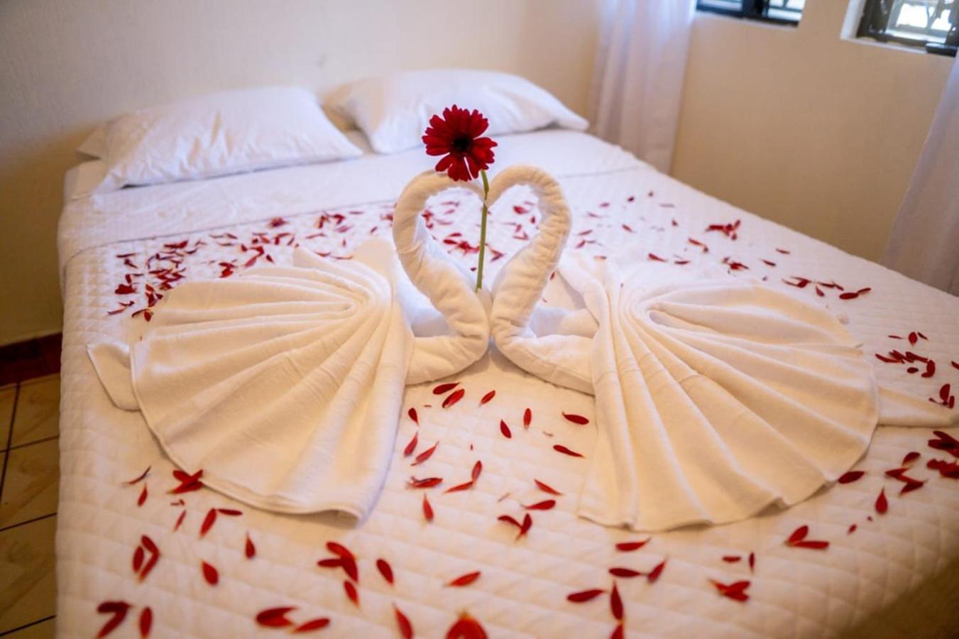 Hotel Los Manantiales Panajachel Eksteriør bilde